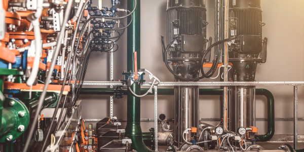 Tuberos · Instalación / Mantenimiento Tuberías Industriales Eixample · Tuberías para aceites, agua, vapor, oxígeno, hidrógeno y otros